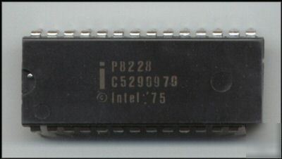 8228 / P8228 / intel bus controller - system controller