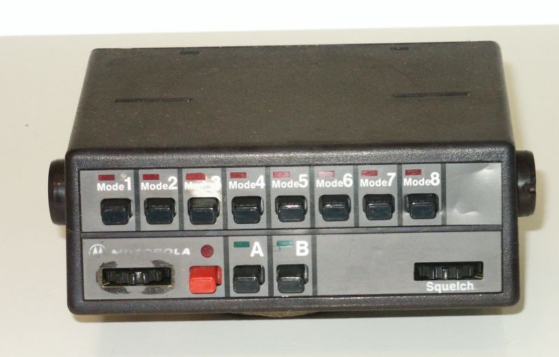 Motorola syntor x 16 channel control head ab