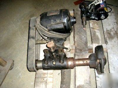 Dumore tool post grinder, no. 12, 1 hp 3450 rpm (20956)