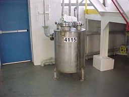 Used: metro tank, 110 gallon, stainless steel, vertical