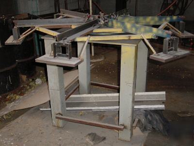 Spinning mig welding fixure table for mass production 
