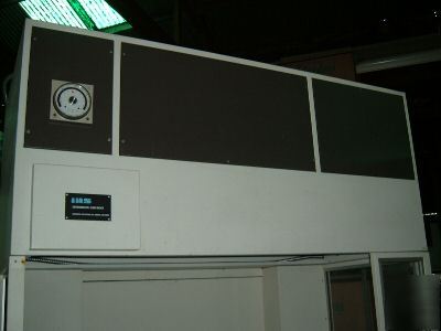 Temperature control workstation w/ built in pass thru