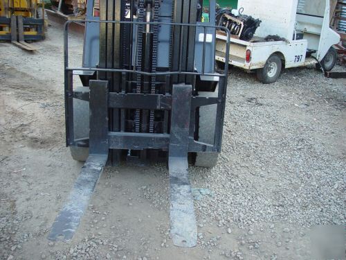 Yale 5,000 lbs diesel forklift fork lift