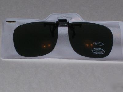 Flip up gray/polarized sun shades/glasses attachment