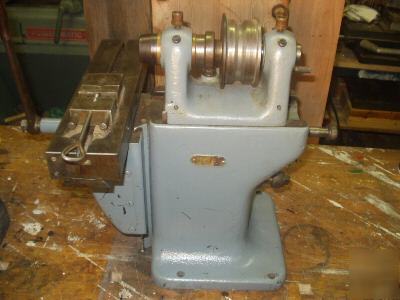 Antique pratt and whitney hand milling machine