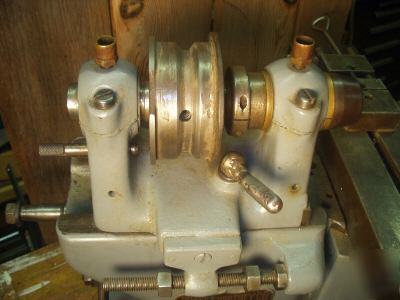 Antique pratt and whitney hand milling machine