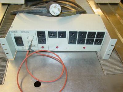 Fluke 7405A-4202 120VAC power distribution unit