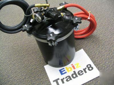 Federal 2.5 gal capacity spray pot w/2 hoses regulator