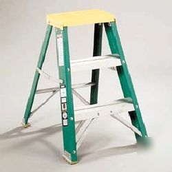 Folding fiberglass three-step step stool-dav 624-02BX