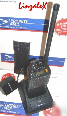 Motorola MT2000 mt 2000 vhf 136-178 mhz portable ht 