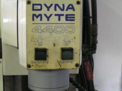 Dyna myte cnc vertical machining center Q336-3000