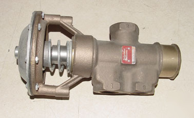 Schrader bellows vacuum breaker valve M0871830
