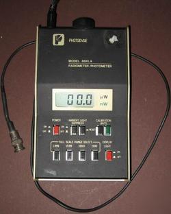 Photodyne 88XLA digital photometer/radiometer w/manual