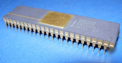 Cpu MC82586 intel controller gold purple vintage