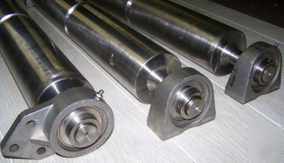 Stainless steel conveyor rollers with bearings