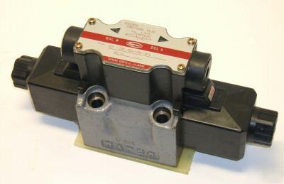 Toyooki solenoid directional valve, HD1-2WD-bca-03A-wya