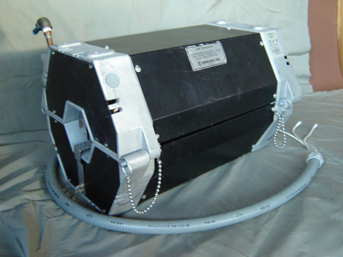 Ir heater clamshell chamber for continuous material