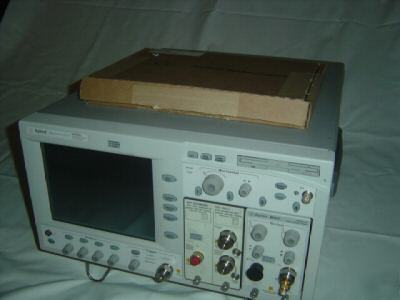 Agilent 86100A mainframe w/ manual and 83485A