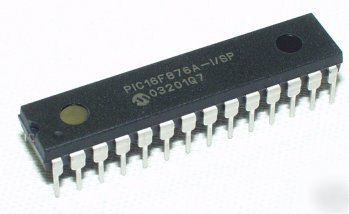 3 x pic 16F876A - i/sp microchip microcontroller.