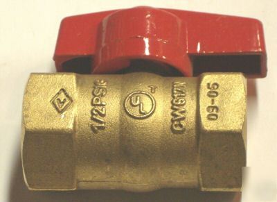 #VA33 - brass gas ball valve 3/4
