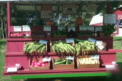 Farm stand / vegetable wagon