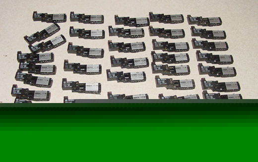 44PC bosch minature pneumatic valve 0820043025