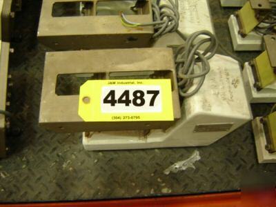 Enmin E2 vibratory pan feeder with controller (4487)