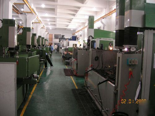 Plastic injection molds for plastic injection molding 