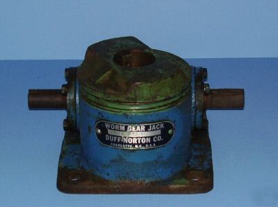 Ten ton worm gear jack for 22