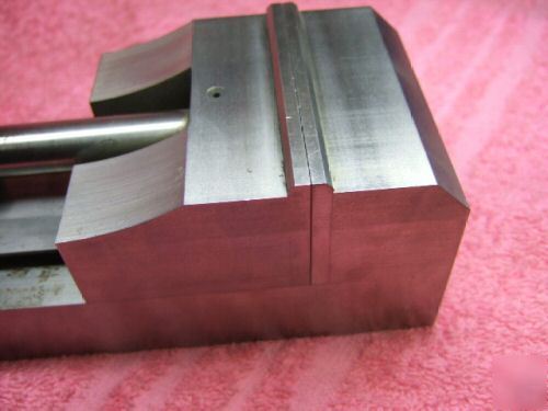 Vise dove-tail grinding vise 