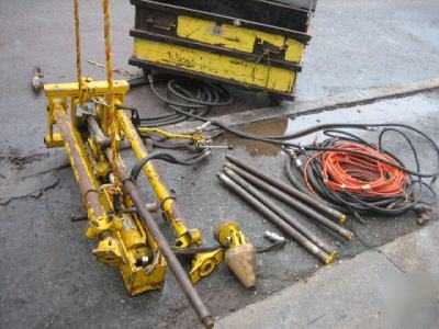 Powermole pd-4 pipe pusher/puller - hydraulic