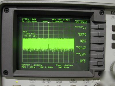 Hp 8662A with option 001 high performance signal source