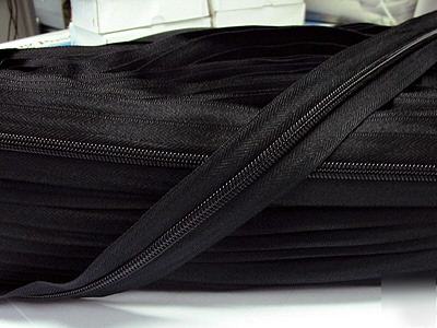#3 nylon coil continuous zipper chain 20YD (580) black