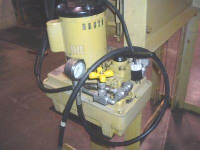 Enerpac 50 ton capacity hydraulic press / model # PM622