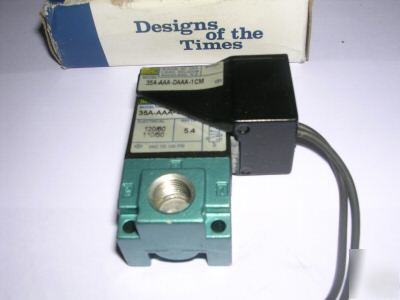 New mac solenoid air valve 3/2 120AC 1/8