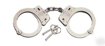 Smith & wesson police issue hand cuffs: rc#10088