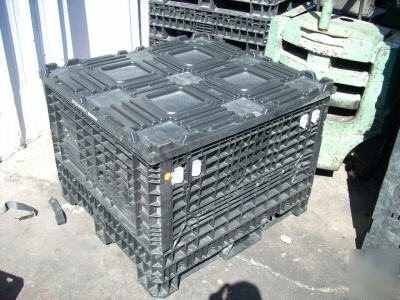 Trade show pallet container box tote shipping moving 