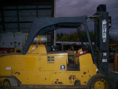 Royal t- 400 fork lift / lift truck