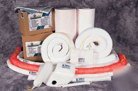 Environmental oil spill absorbents mats rolls booms pad