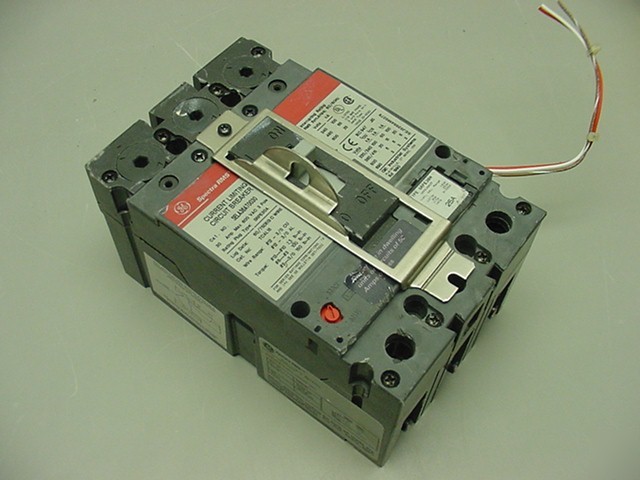 Ge spectra rms se frame 3 phase breaker 25A 