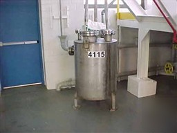 Used: metro tank, 110 gallon, stainless steel, vertical