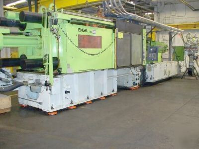 Engel injection molding machine 750 ton 109 oz shot