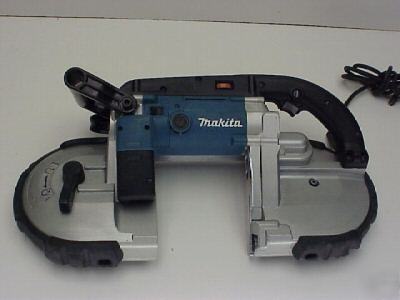 Makita variable speed portable band saw 2107F $1.00 