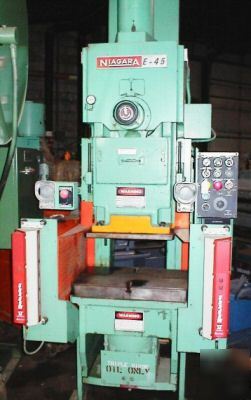 Model e-45 niagara 45 ton punch press