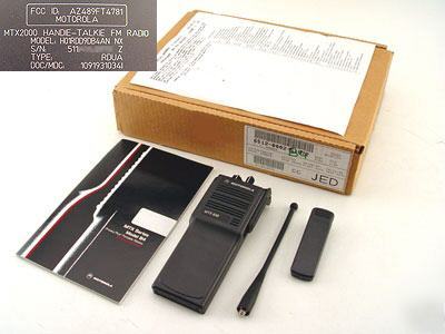 Nos motorola MTX838 uhf B4 99CH 4W trunking radio