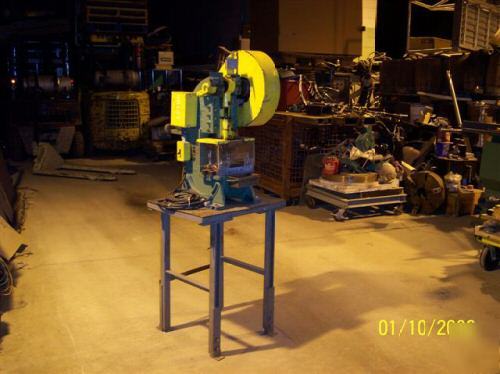 Alva-allen 5 ton punch press