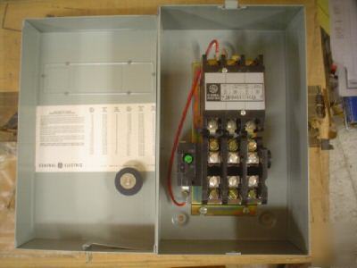 Ge d.p. starter: CR154CV124CDA, 30A 3 pole, 24V * *