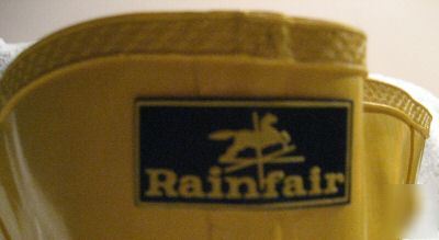 New pair of rainfair yellow work boot size 7