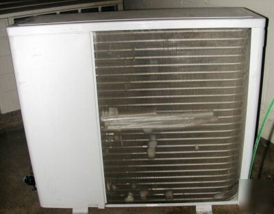 Carrier duct-free split system-condensing unit only