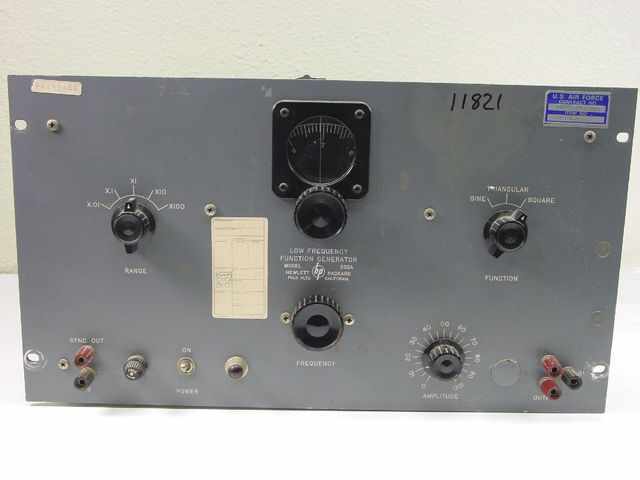 Hewlett packard 202A low frequency function generator